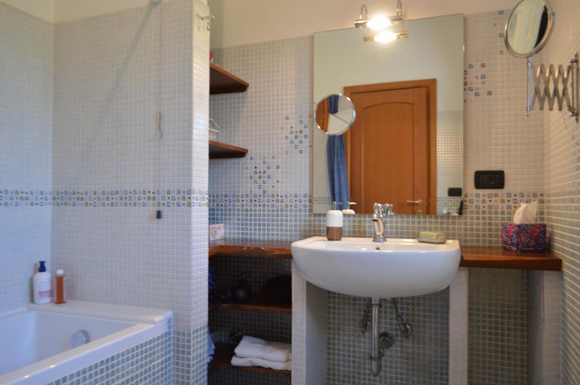 Villa Collebelvedere - Near Rome With Home Restaurant Fara in Sabina Εξωτερικό φωτογραφία